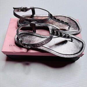 BANDOLINO Silver Metallic Dancing Shoes Size 9